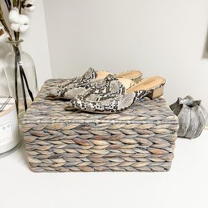 Express Tan Gray Snake Skin Print Point Toe Slide On Mules Size 7